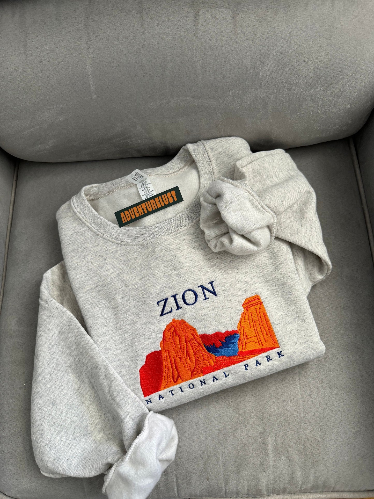Embroidered zion national park crewneck — Adventurelust